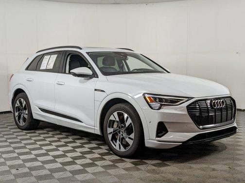 2021 Audi e-tron Premium