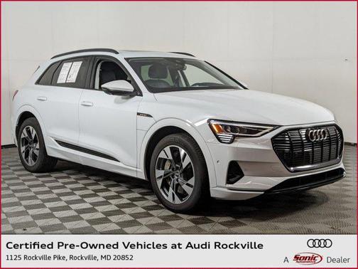 2021 Audi e-tron Premium