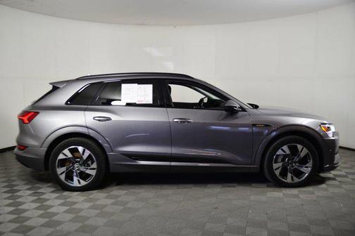 2021 Audi e-tron Premium
