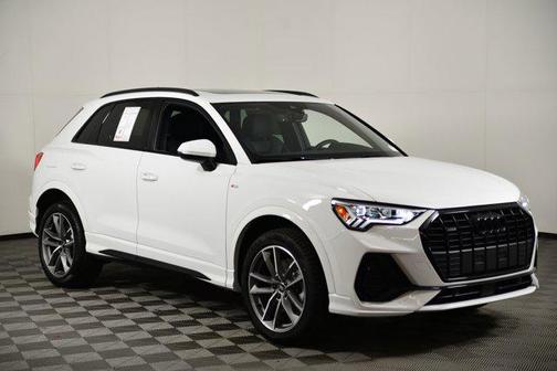 2025 Audi Q3 Premium 45 TFSI S line quattro Tiptronic
