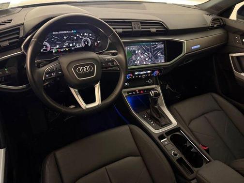Navarra Blue Metallic 2022 Audi Q3 45 S line Premium Plus