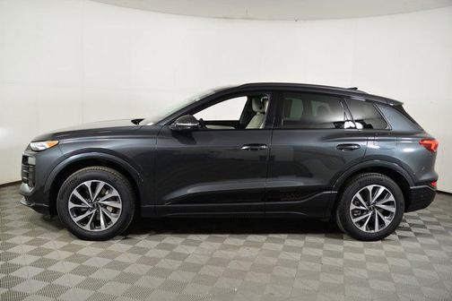 2025 Audi Q6 e-tron Premium quattro