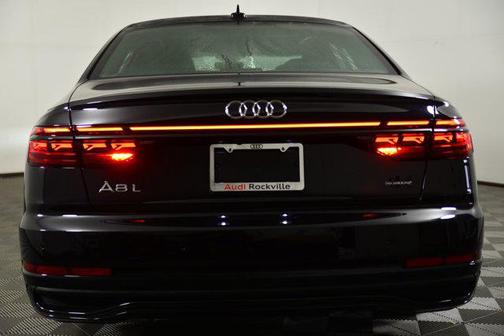 2025 Audi A8 L 55 TFSI quattro Tiptronic