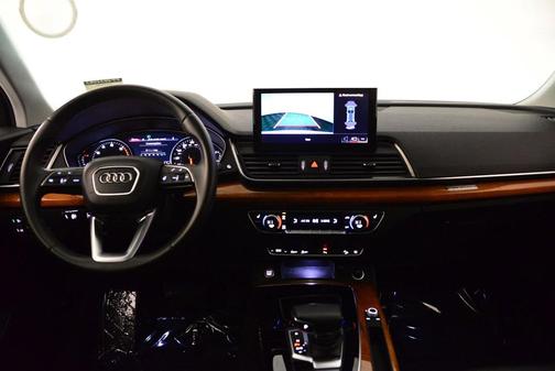 Ibis White 2023 Audi Q5 40 Premium