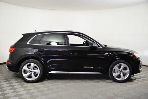 2025 Audi Q5 45 S line Premium Plus