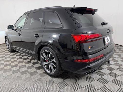 Mythos Black Metallic 2023 Audi SQ7 4.0T Premium Plus