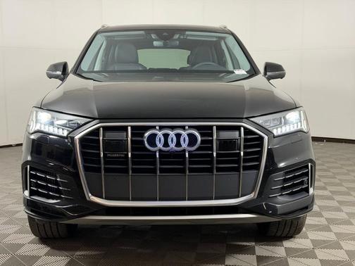 Mythos Black Metallic 2023 Audi Q7 55 Premium Plus