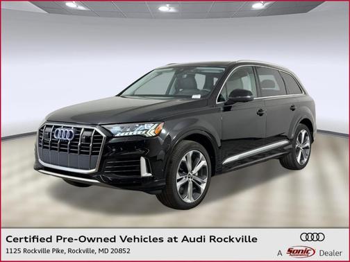 Mythos Black Metallic 2023 Audi Q7 55 Premium Plus