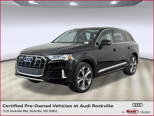 Mythos Black Metallic 2023 Audi Q7 55 Premium Plus