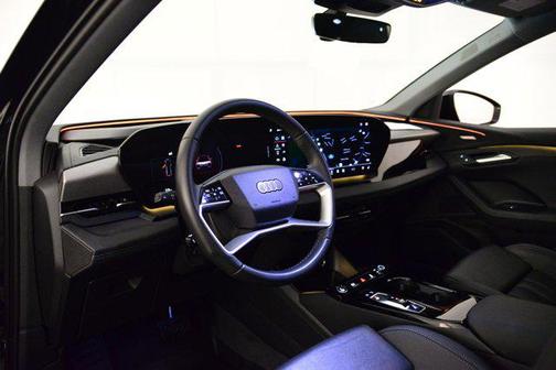 2025 Audi Q6 e-tron Premium Plus quattro