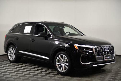 2025 Audi Q7 45 Premium