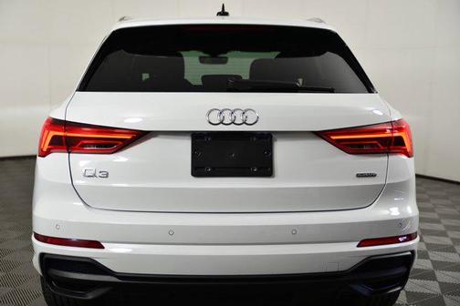 2024 Audi Q3 Premium 45 TFSI S line quattro Tiptronic