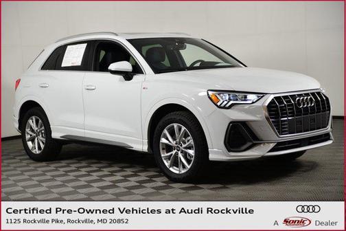 2024 Audi Q3 Premium 45 TFSI S line quattro Tiptronic