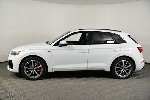 2024 Audi Q5 Premium Plus 55 TFSI e S line quattro S tronic