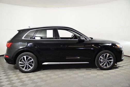 2022 Audi Q5 45 S line Premium