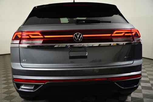 2024 Volkswagen Atlas Cross Sport 2.0T SE