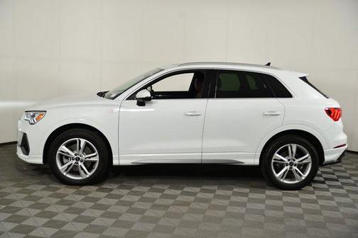 2023 Audi Q3 Premium Plus 45 TFSI S line quattro Tiptronic
