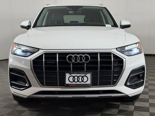 Ibis White 2023 Audi Q5 40 Premium