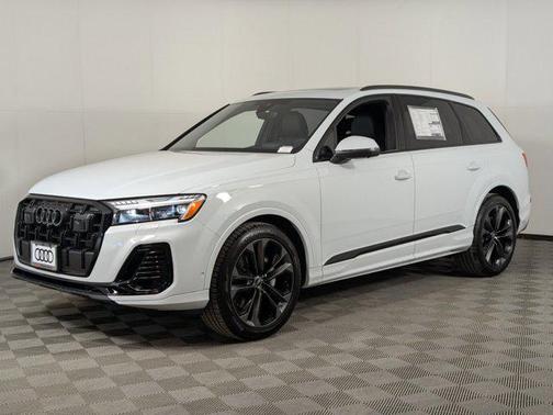 2025 Audi Q7 55 Prestige