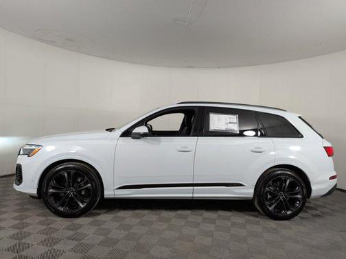 2025 Audi Q7 55 Prestige