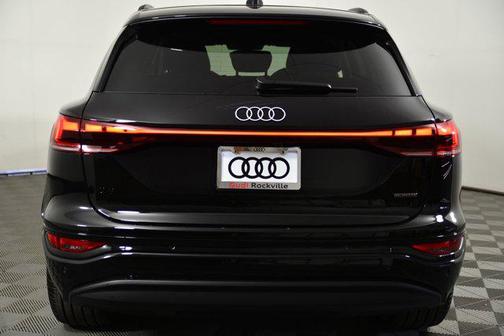 2025 Audi Q6 e-tron Premium Plus quattro