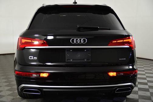 2022 Audi Q5 45 S line Premium Plus