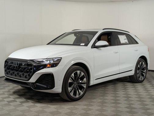 2025 Audi Q8 55 Premium Plus