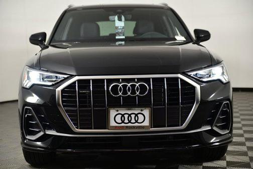 2025 Audi Q3 Premium 45 TFSI S line quattro Tiptronic