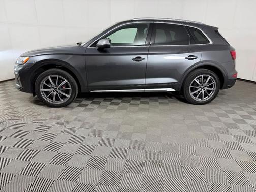 Daytona Gray Pearl Effect 2022 Audi SQ5 3.0T Premium Plus