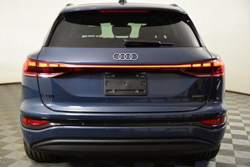 2025 Audi Q6 e-tron Premium Plus quattro