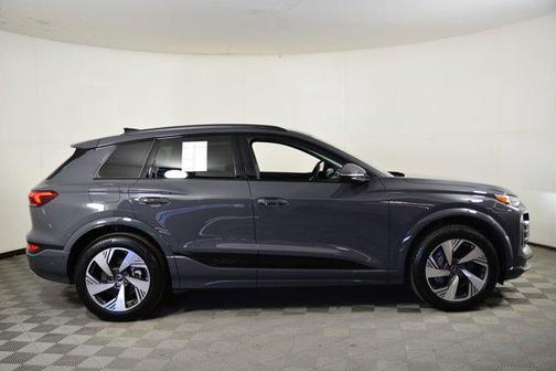 2025 Audi Q6 e-tron Premium Plus quattro