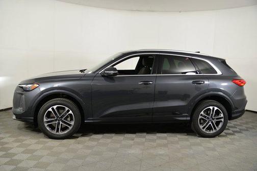 2025 Audi Q5 Premium TFSI quattro S tronic