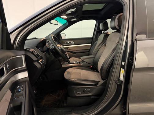 Gray 2017 Ford Explorer XLT