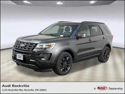 Gray 2017 Ford Explorer XLT