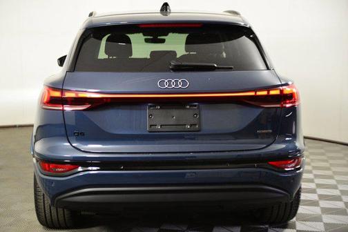 2025 Audi Q6 e-tron Premium Plus quattro