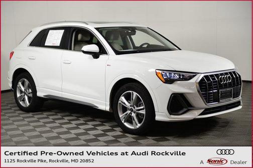 2022 Audi Q3 45 S line Premium