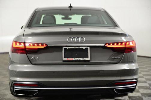 2024 Audi A4 45 S line Premium Plus