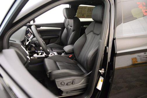 2025 Audi Q5 45 S line Premium