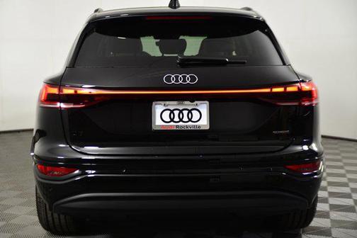 2025 Audi Q6 e-tron Premium Plus quattro