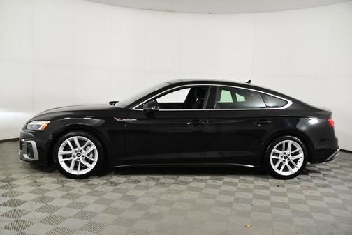 Mythos Black Metallic 2023 Audi A5 45 S line Premium
