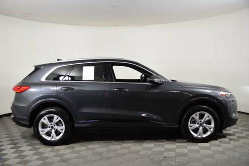 2025 Audi Q5 Premium