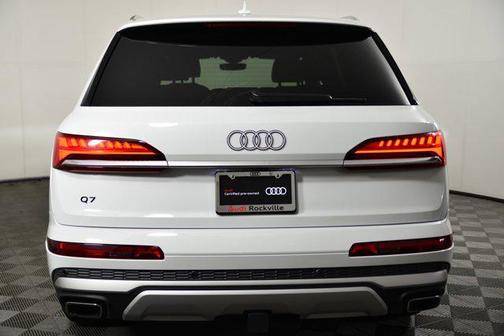 2025 Audi Q7 45 Premium