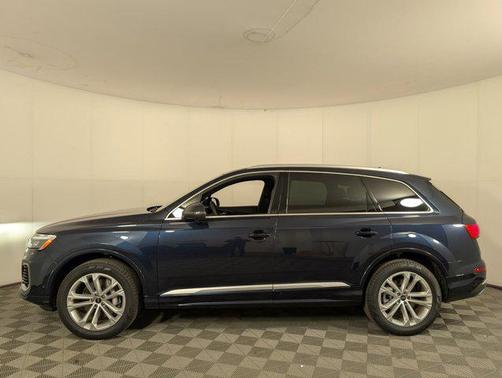 2025 Audi Q7 45 Premium