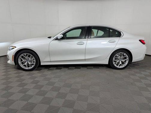 Mineral White Metallic 2025 BMW 330 i xDrive