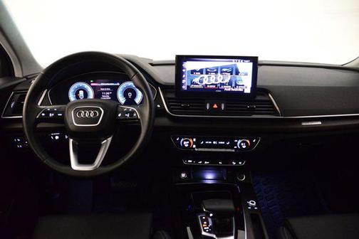 2025 Audi Q5 Premium 55 TFSI e S line quattro S tronic