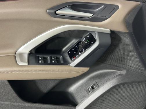 Tambora Flame 2026 Audi Q5 PLUS