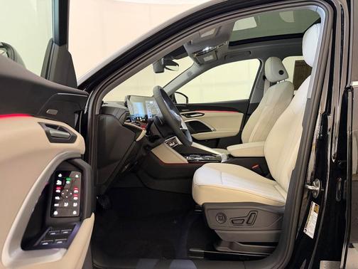 Mythos Black Metallic 2026 Audi Q5 PLUS