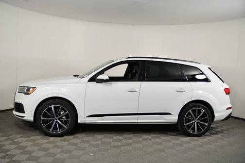 2022 Audi Q7 55 Premium Plus