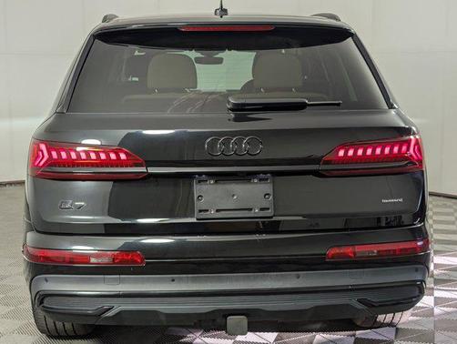 2023 Audi Q7 55 Premium Plus