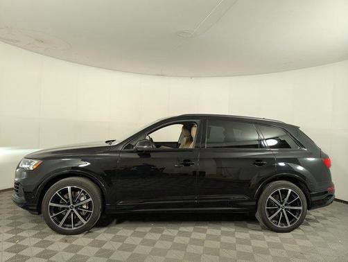 2023 Audi Q7 55 Premium Plus